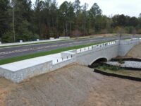 Pedestrian bridge in Rowen.